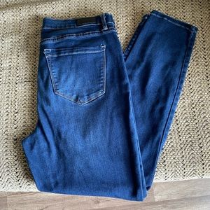Dark Jeans with no rips